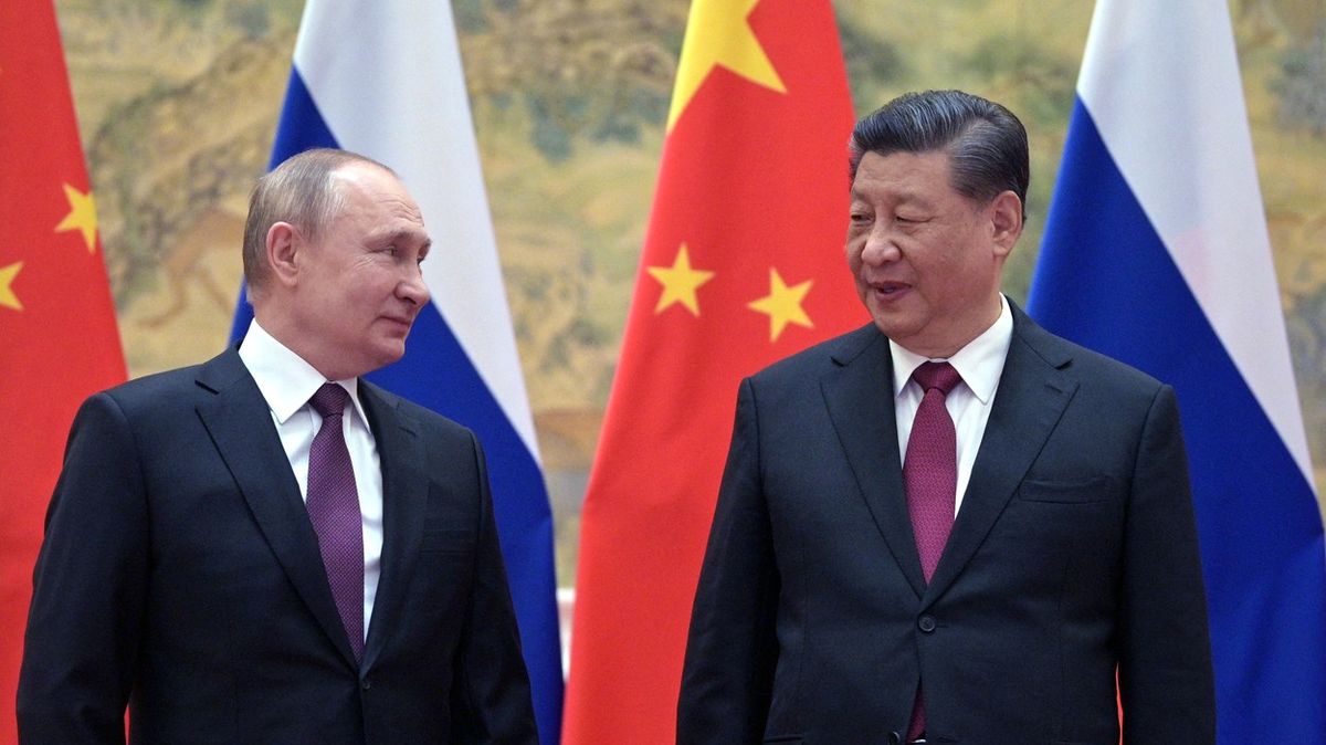 Čínská firma jedná s Moskvou o dodávce dronů, píše Spiegel
